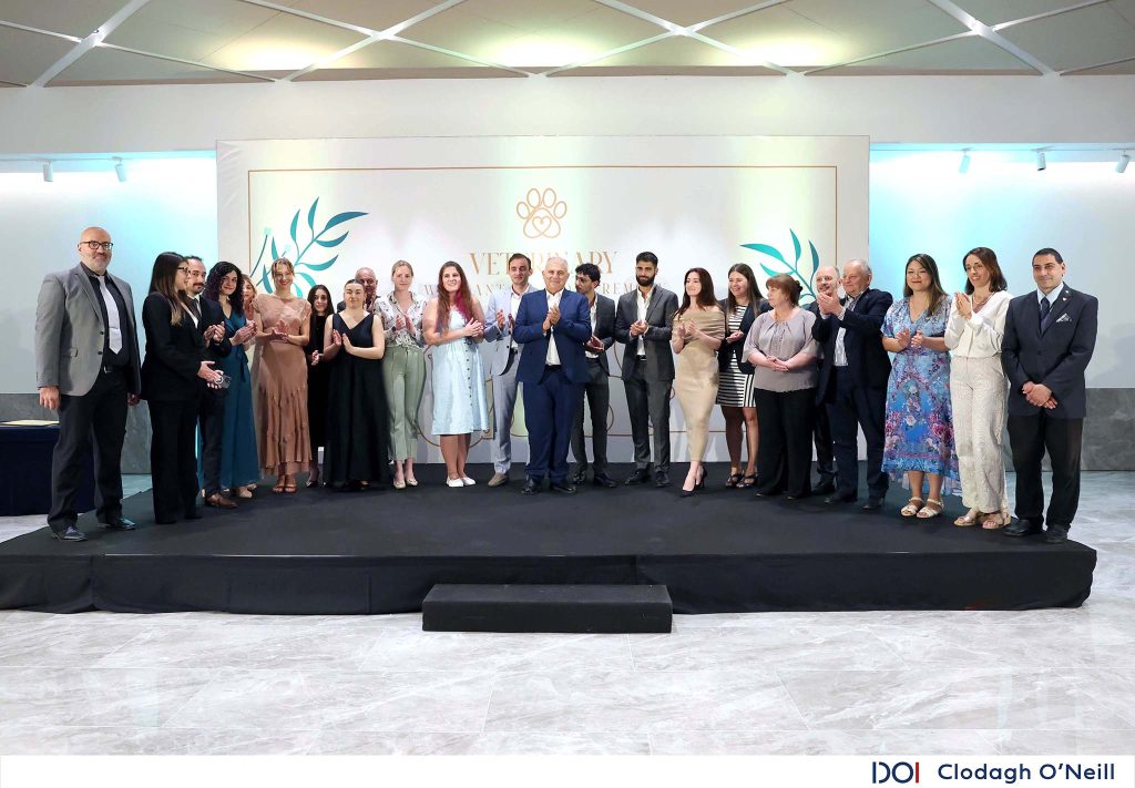 Warrant Award Ceremony for Veterinary Professionals